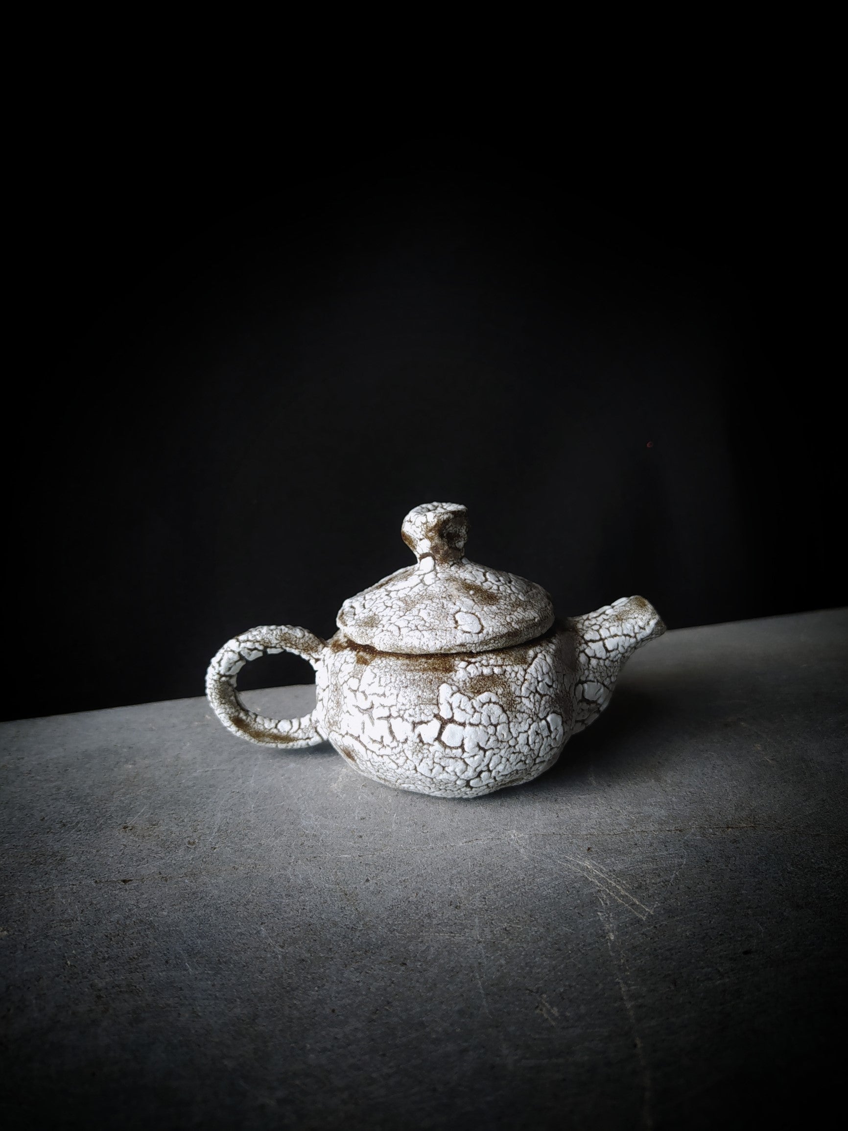 Anton Filonov small crackle gongfu teapot - side 2