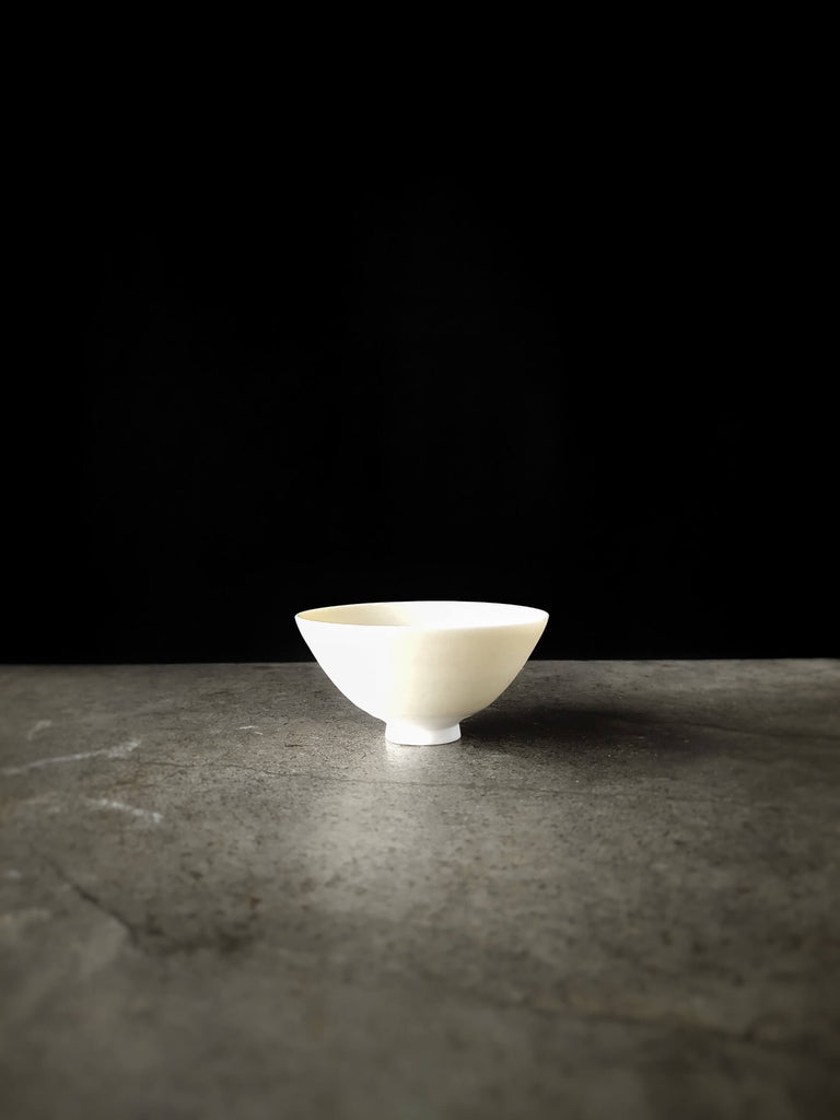 Manon Clouzeau small porcelain bowl 6.1