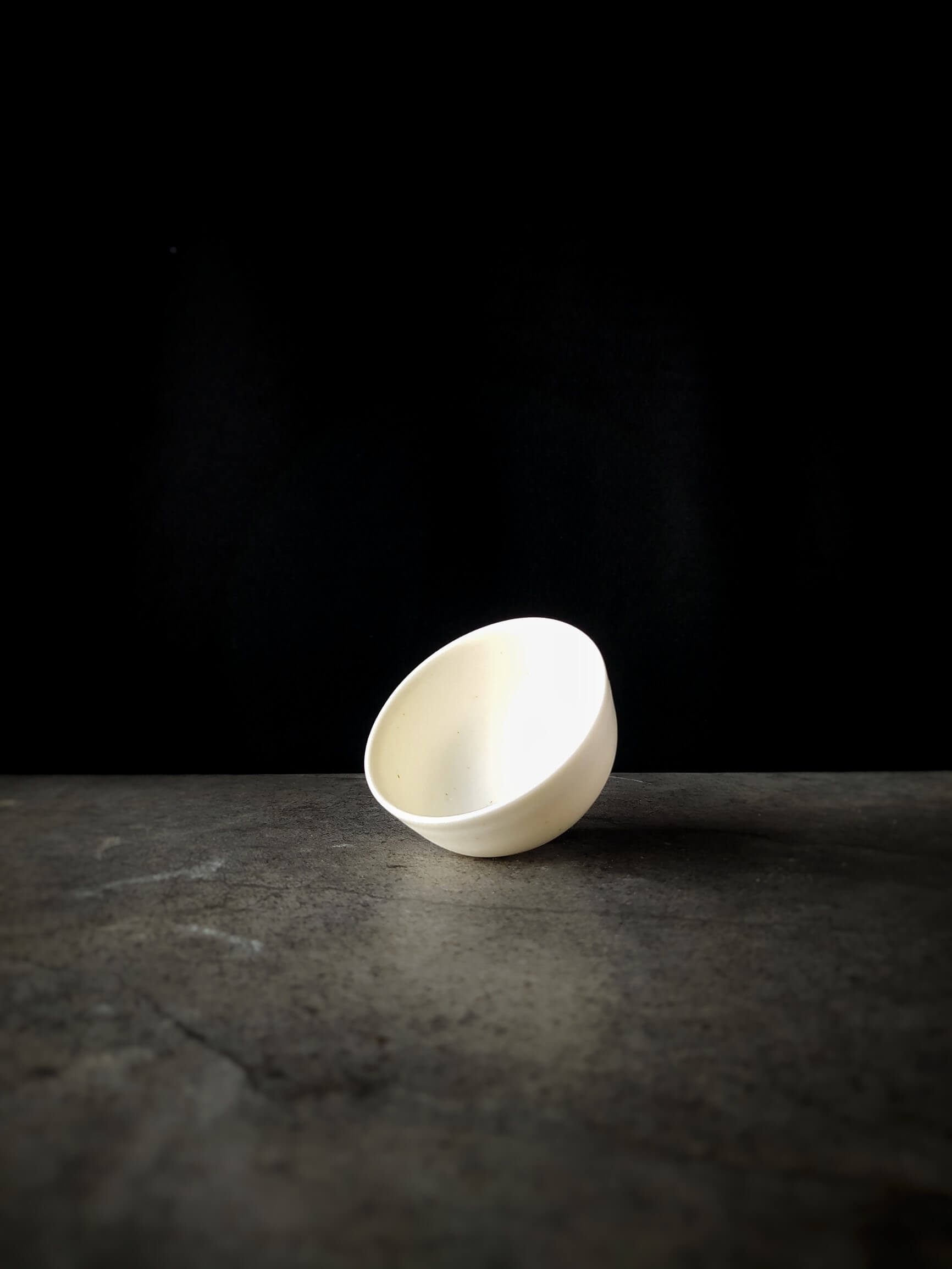 Manon Clouzeau tiny porcelain bowl 1.2