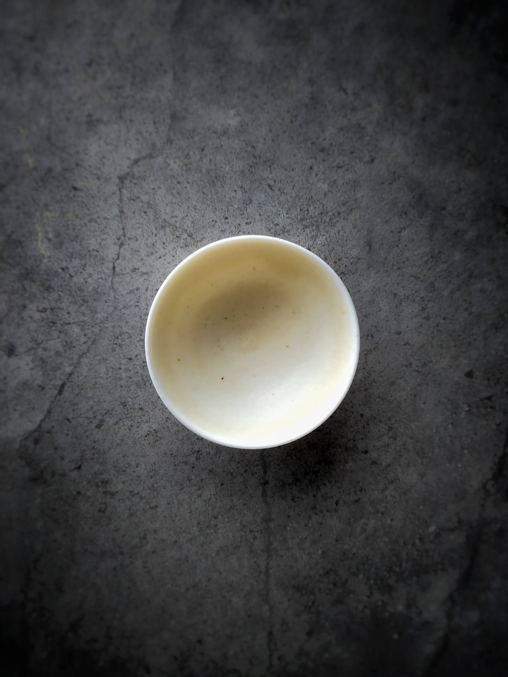 Manon Clouzeau tiny porcelain bowl 4.4